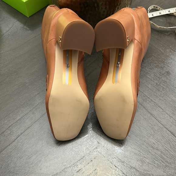 SAM EDELMAN FENNA ANKLE BOOTIE - Picture 4 of 14